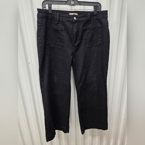 Black Women’s Wide-Leg Jeans